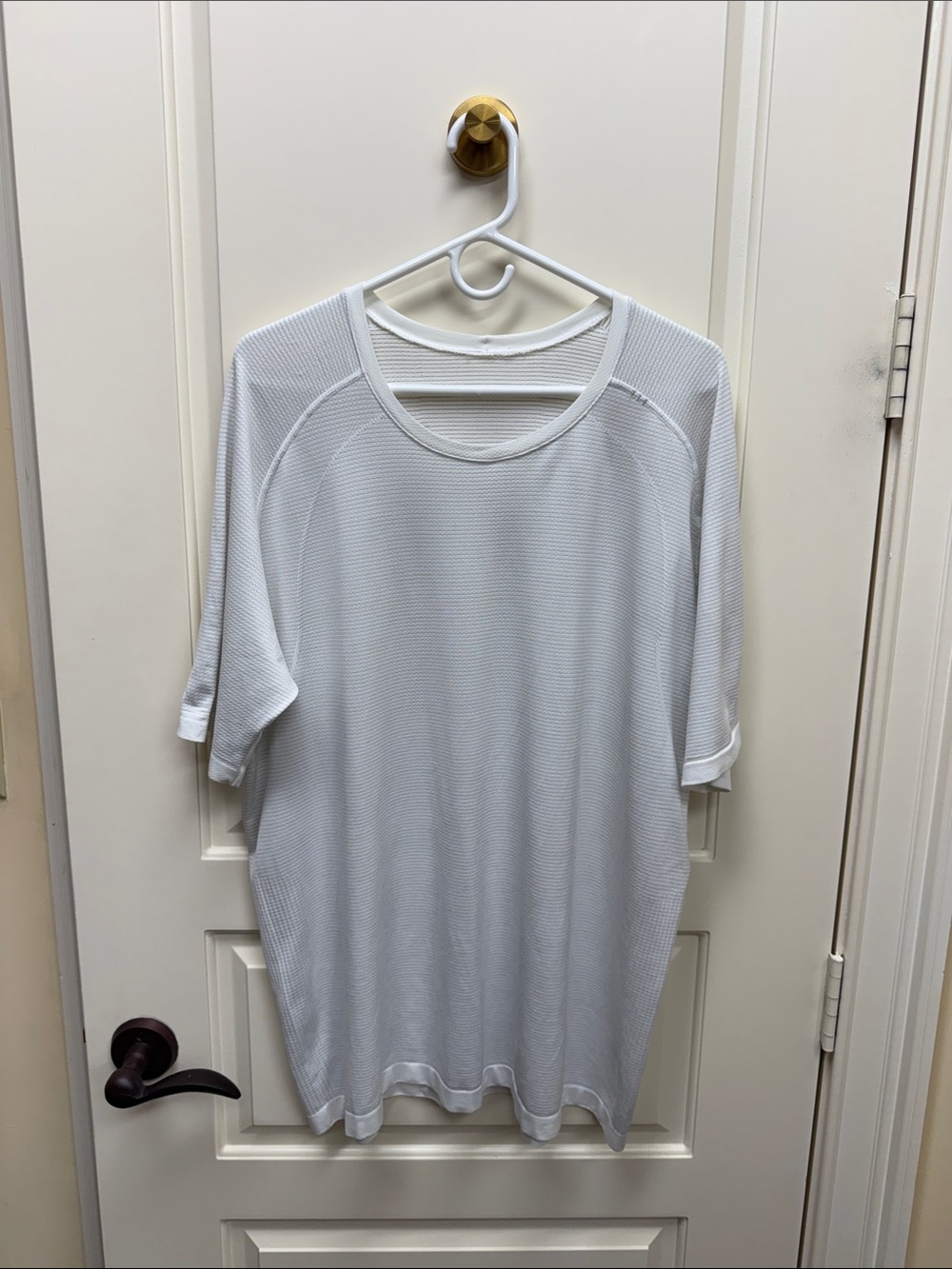 lululemon White Ribbed Knit Top with Silver Logo Accent